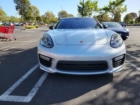 Used 2016 Porsche Panamera Turbo image 4