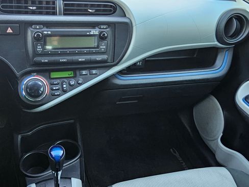 Used 2012 Toyota Prius C Two image 14