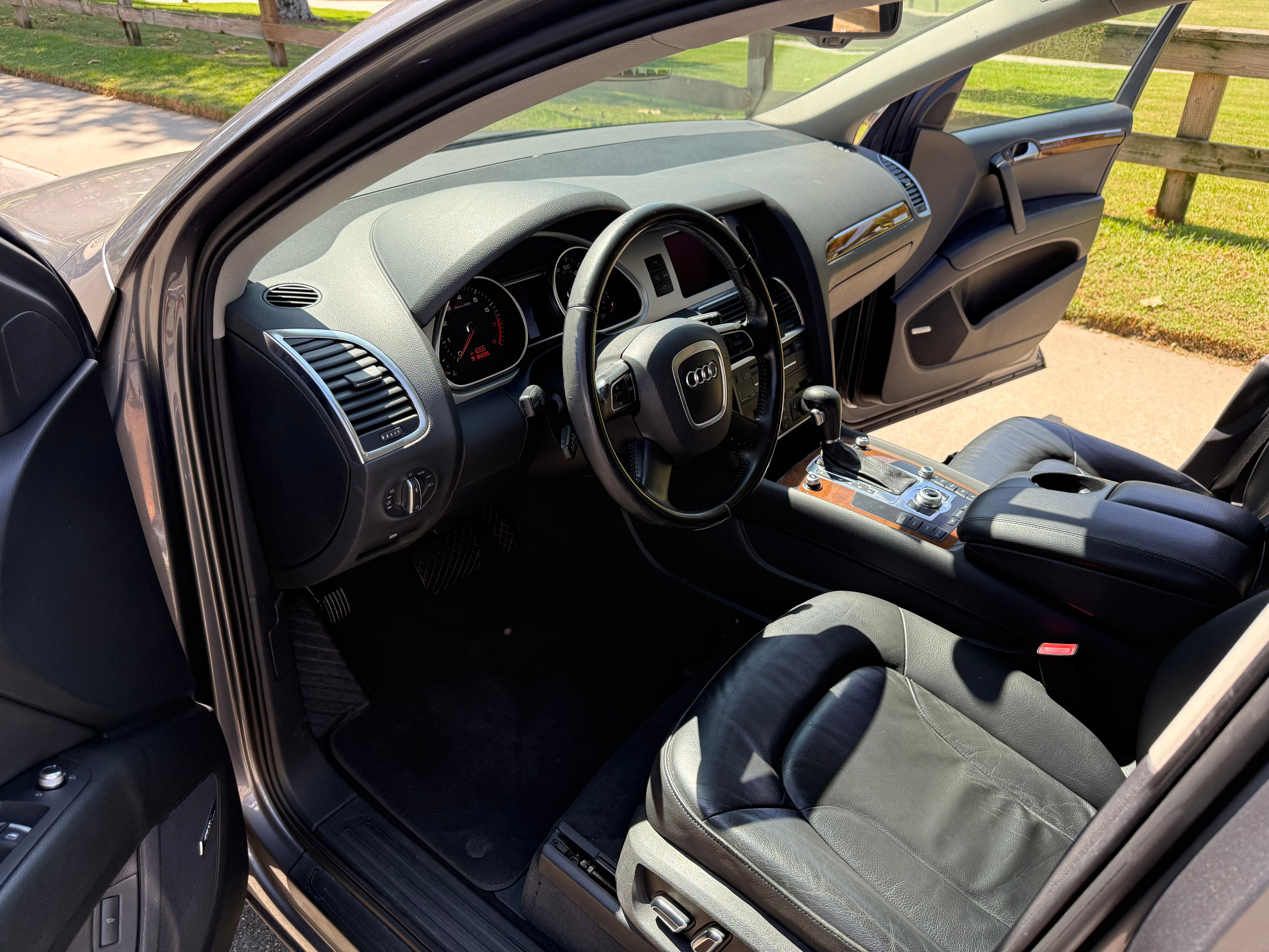 Used 2011 Audi Q7 3.0T Premium Plus AWD/4WD image 13