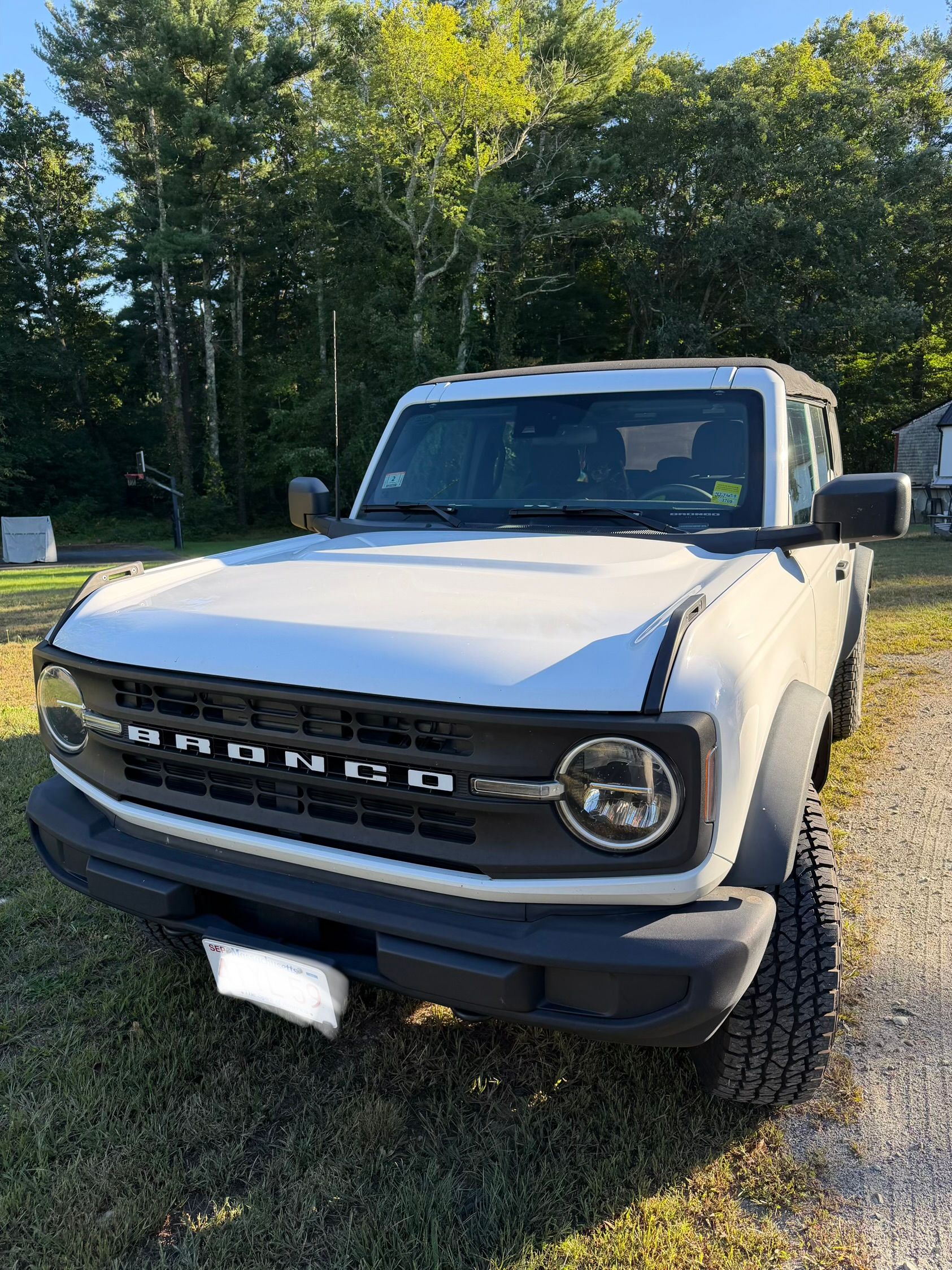 Used 2022 Ford Bronco 4-Door AWD/4WD image 4