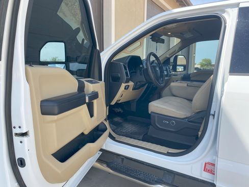 Used 2019 Ford F350 XLT w/ XLT Value Package image 4