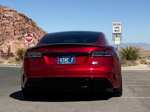 Used 2026 Tesla Model S Plaid AWD/4WD image 10