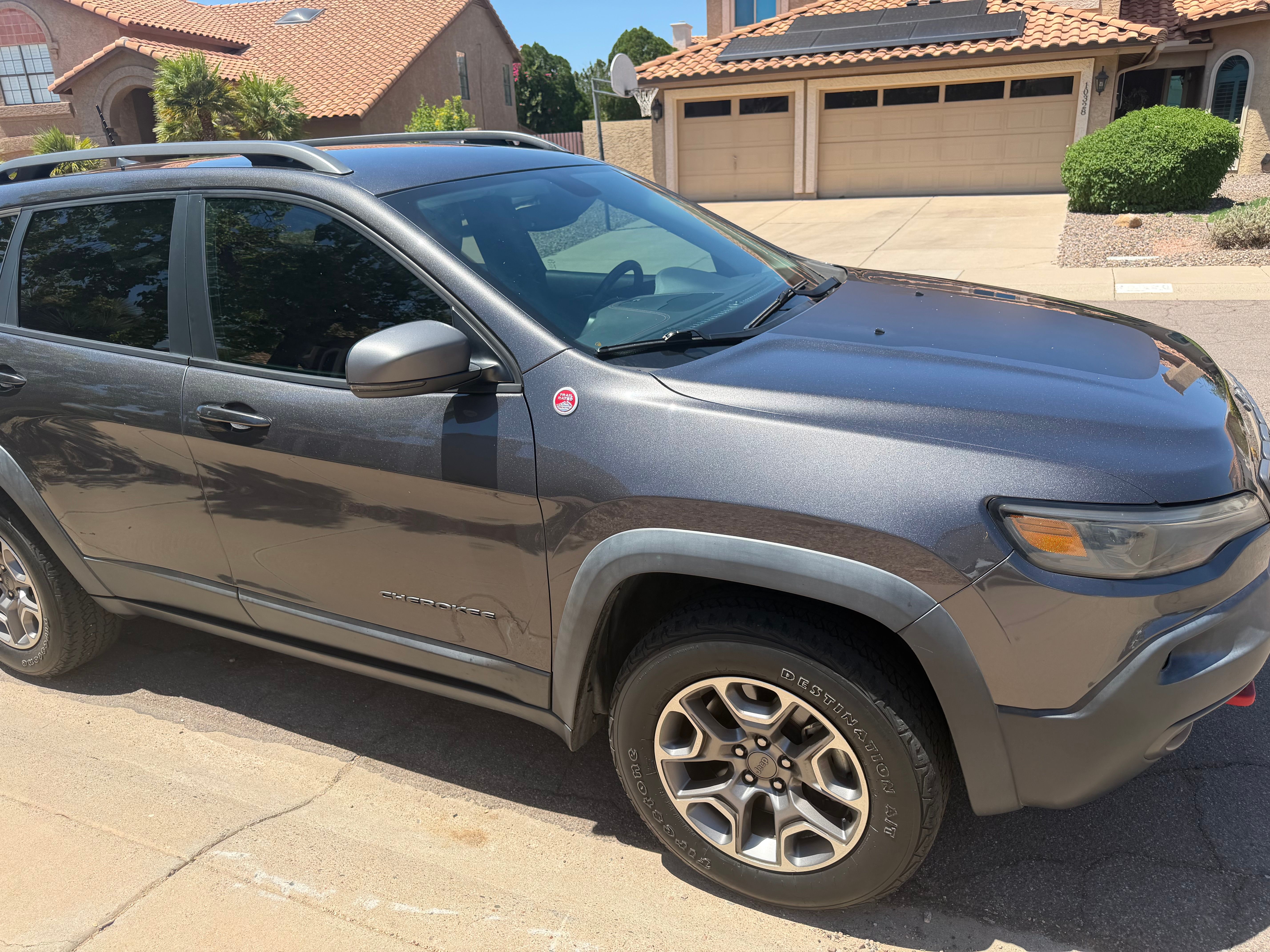 Used 2020 Jeep Cherokee Trailhawk w/ Comfort/Convenience Group AWD/4WD image 4