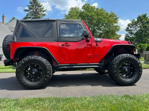 Used 2017 Jeep Wrangler Sport AWD/4WD image 6