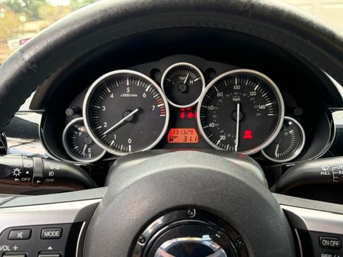 Used 2006 MAZDA MX-5 Miata Grand Touring w/ Premium Pkg RWD image 12
