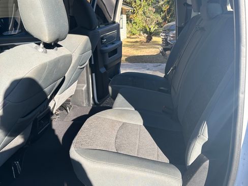 Used 2019 RAM 1500 Big Horn image 8