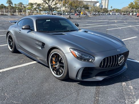 Used 2018 Mercedes-Benz AMG GT R image 1