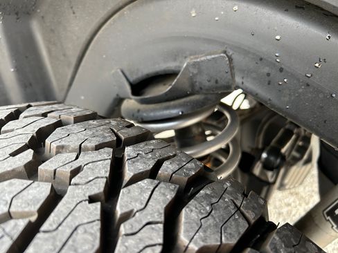 Used 2005 Jeep Wrangler Unlimited Rubicon w/ Sahara Edition Group image 24