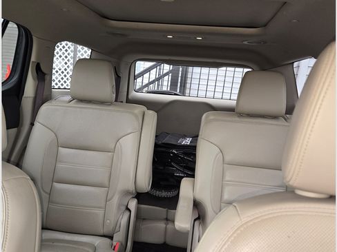 Used 2018 GMC Acadia Denali w/ Technology Package image 12