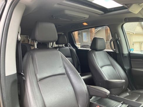 Used 2018 Honda Odyssey Touring image 8