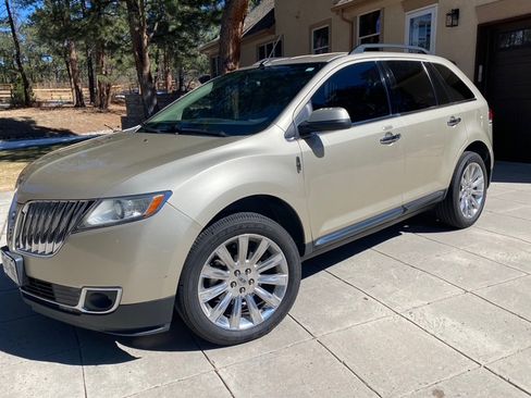 Used 2011 Lincoln MKX Sport Utility 4D w/ 101A Rapid Spec Order Code image 9