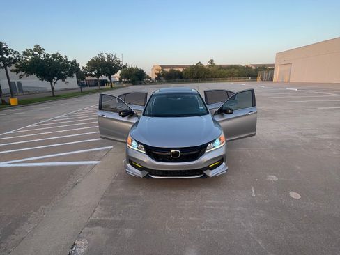 Used 2016 Honda Accord EX image 13
