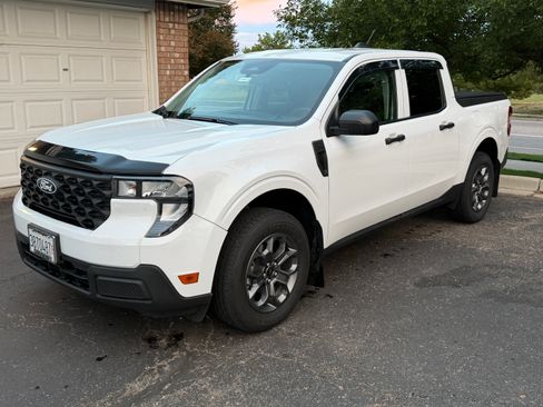 Used 2025 Ford Maverick XL w/ Equipment Group 101A AWD/4WD image 1