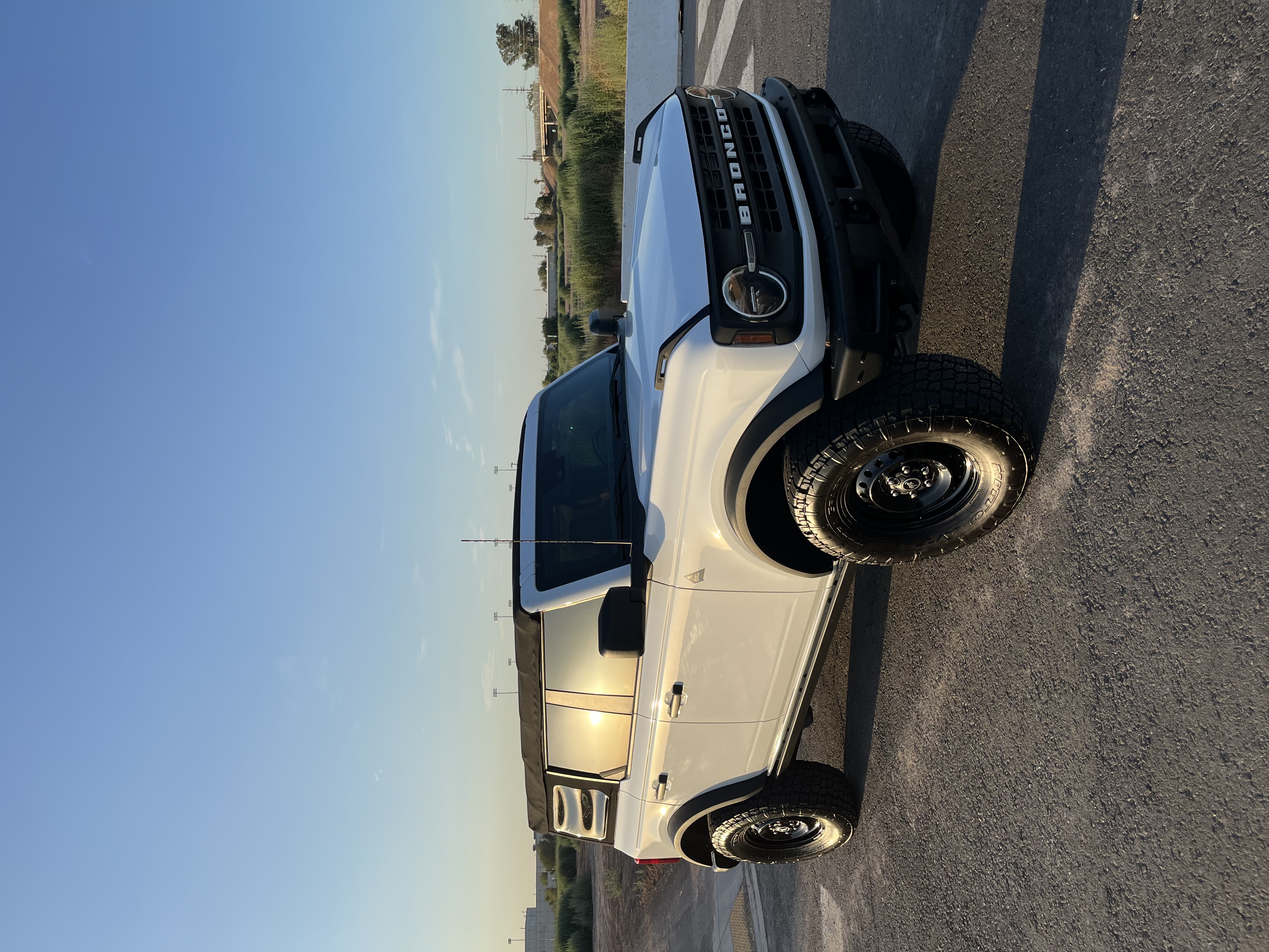 Used 2021 Ford Bronco Black Diamond AWD/4WD image 1