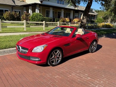 Used 2014 Mercedes-Benz SLK 250 image 29