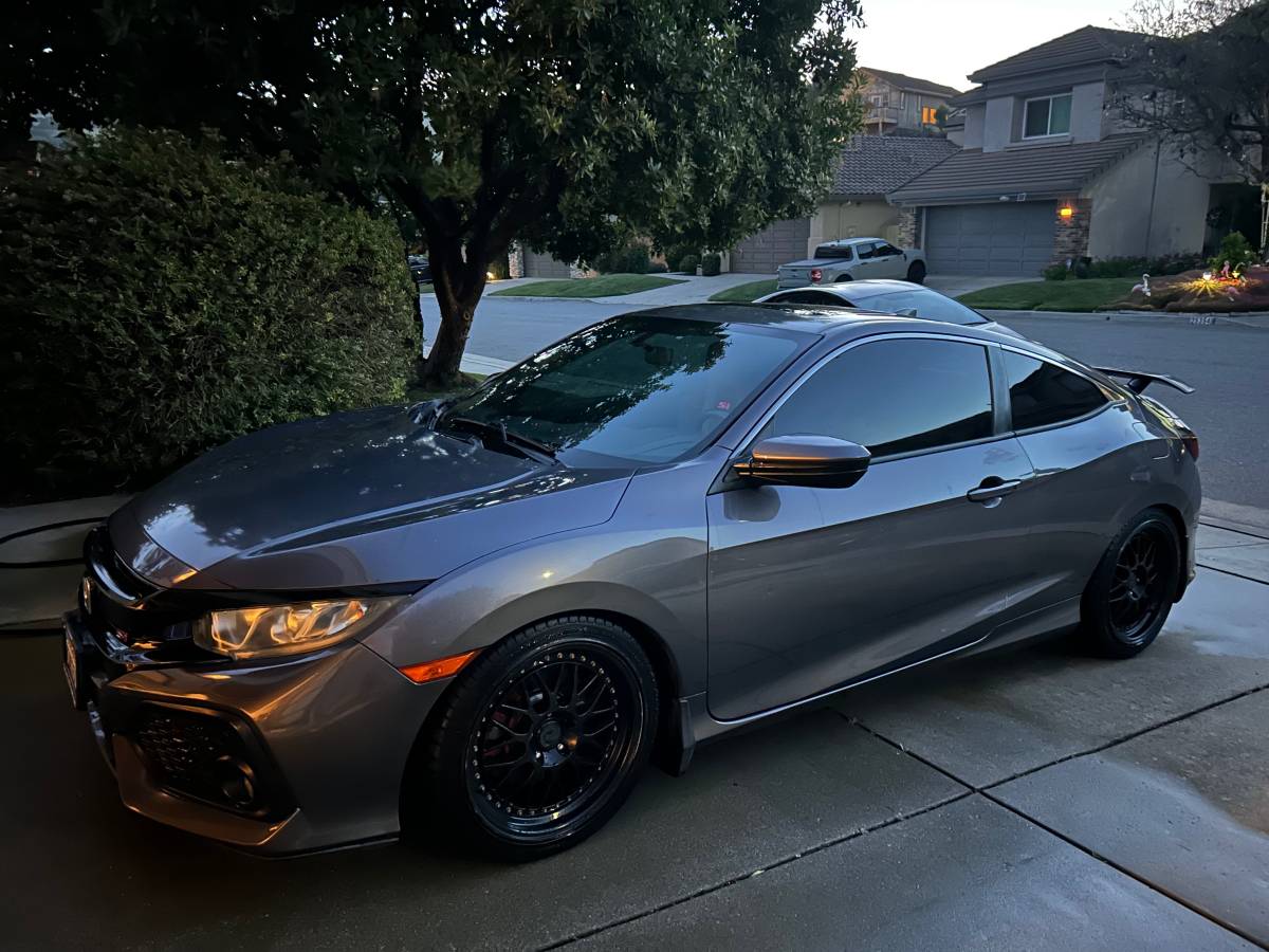 Used 2017 Honda Civic Si image 1