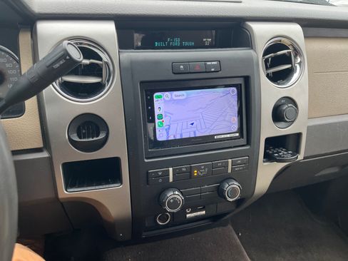 Used 2010 Ford F150 XLT image 11