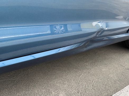 Used 2017 Volkswagen Golf Wolfsburg Edition image 6