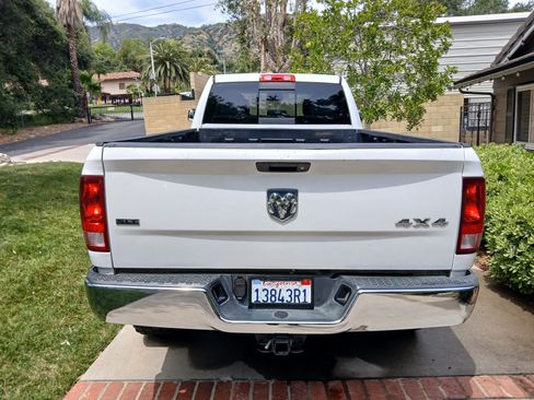Used 2014 RAM 2500 SLT image 9