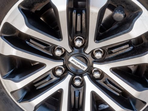 Used 2020 Ford F150 Raptor w/ Equipment Group 802A Luxury image 16