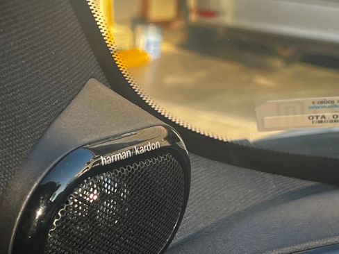 Used 2017 MINI Cooper Clubman S image 9