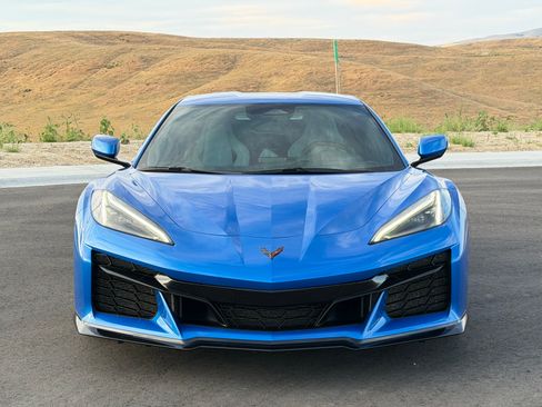 Used 2024 Chevrolet Corvette Z06 RWD image 4