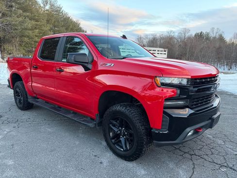 Used 2020 Chevrolet Silverado 1500 LT Trail Boss w/ Convenience Package image 9