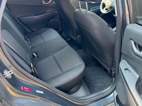 Used 2022 Hyundai Kona SEL w/ Convenience Package image 9
