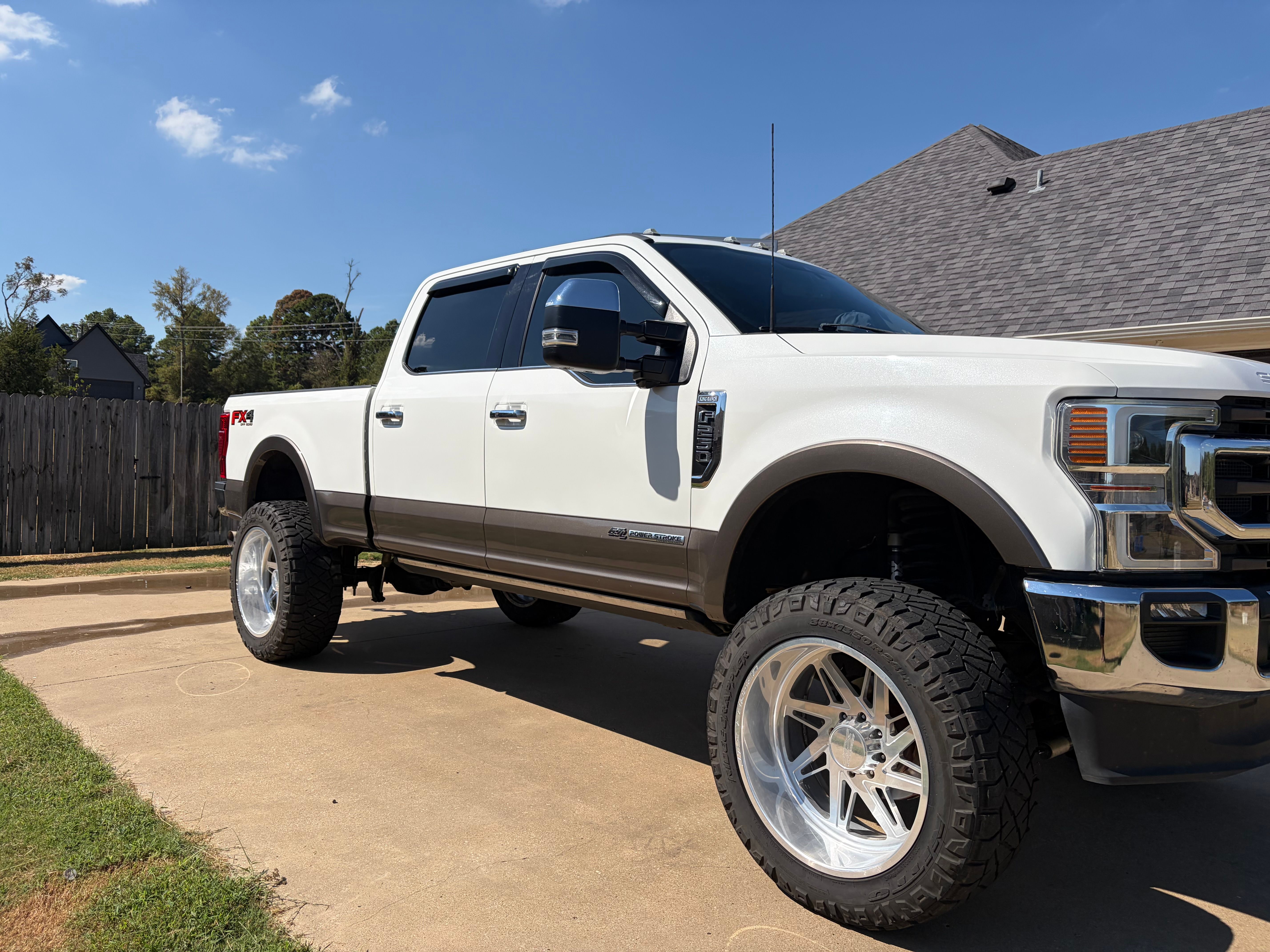 Used 2022 Ford F250 King Ranch w/ King Ranch Ultimate Package AWD/4WD image 1