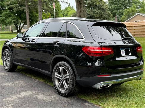 Used 2019 Mercedes-Benz GLC 300 4MATIC image 6