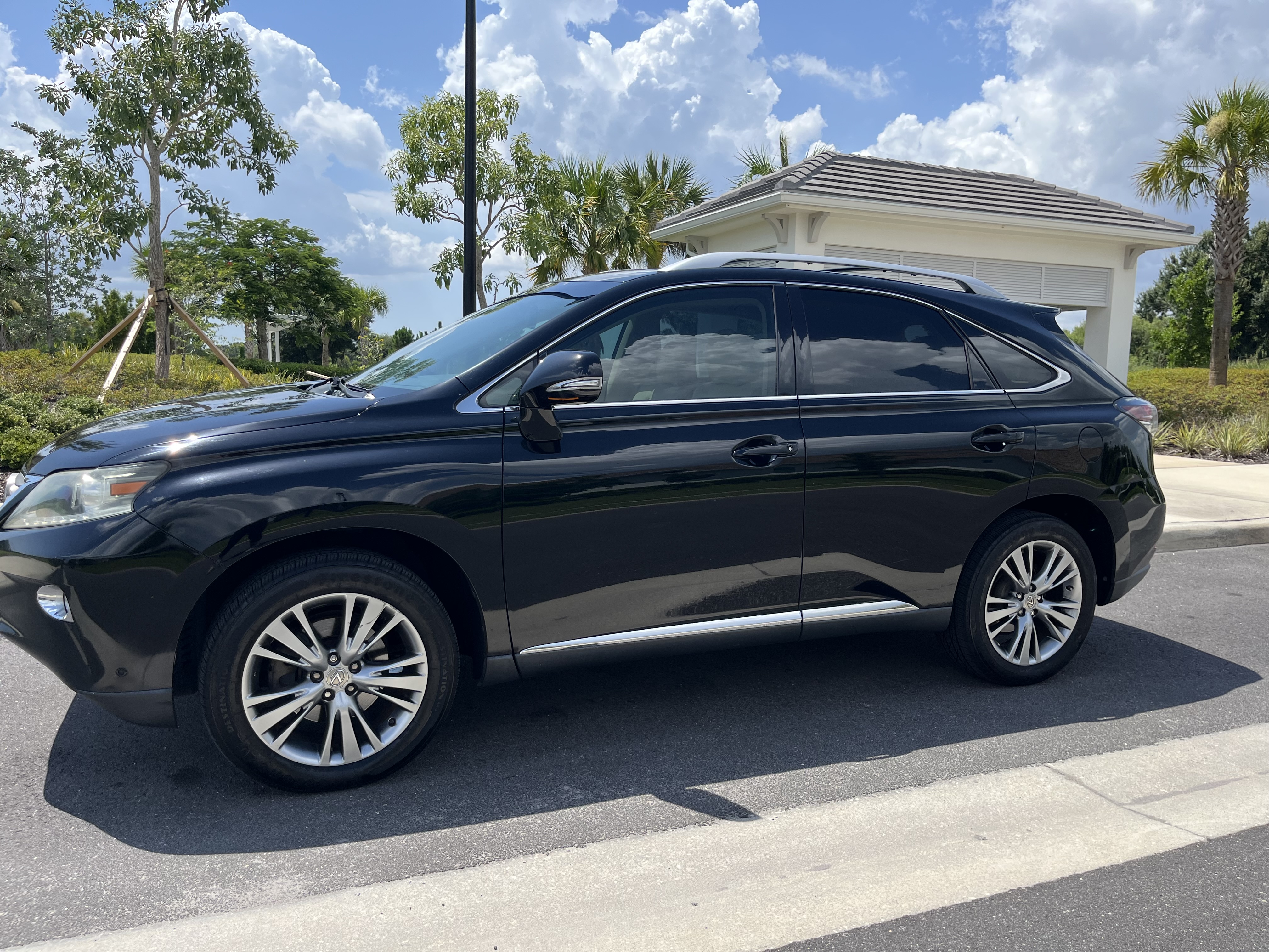 Used 2013 Lexus RX 350 FWD w/ Navigation Pkg image 1