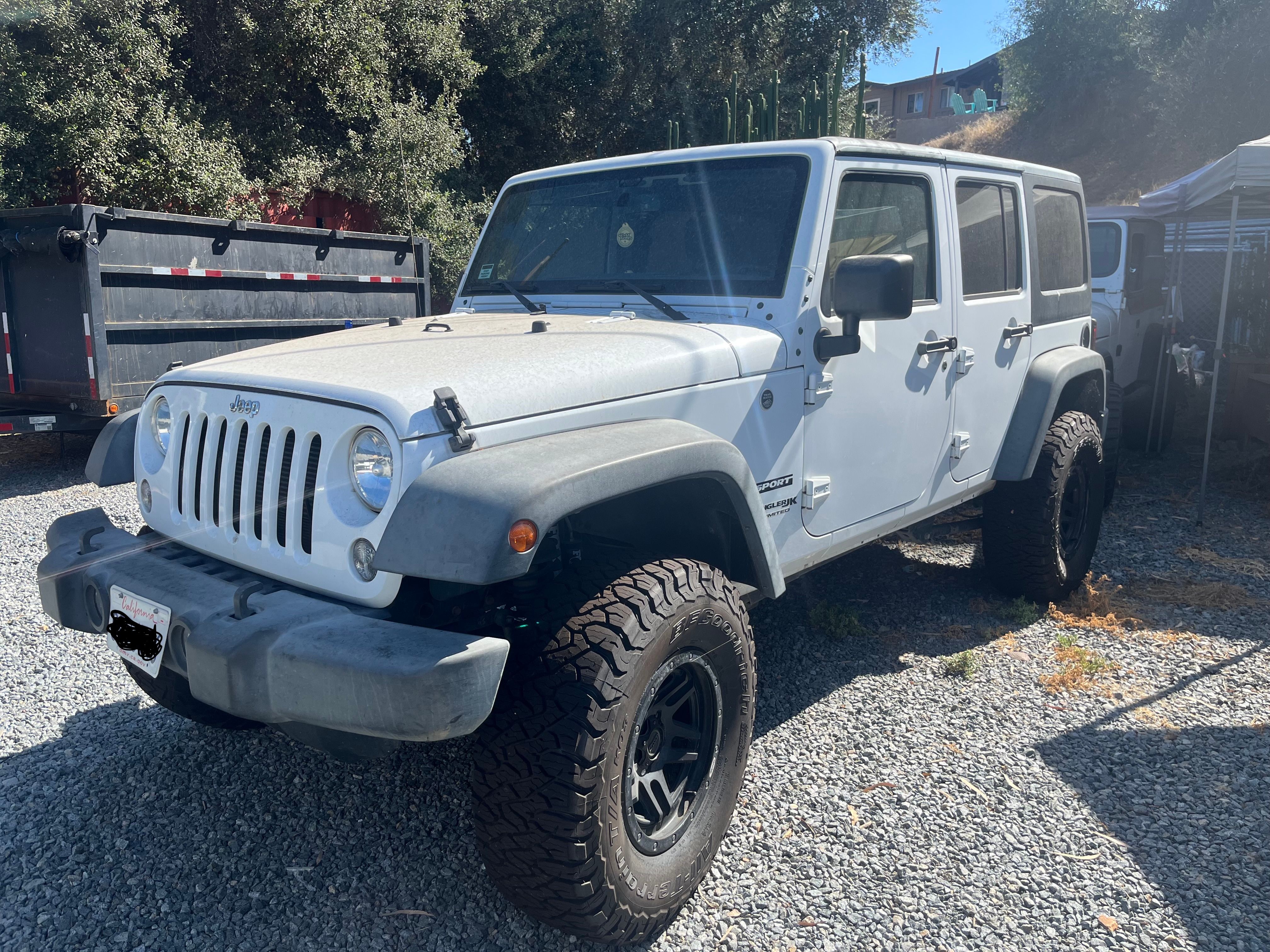 Used 2018 Jeep Wrangler Unlimited Sport S AWD/4WD image 1