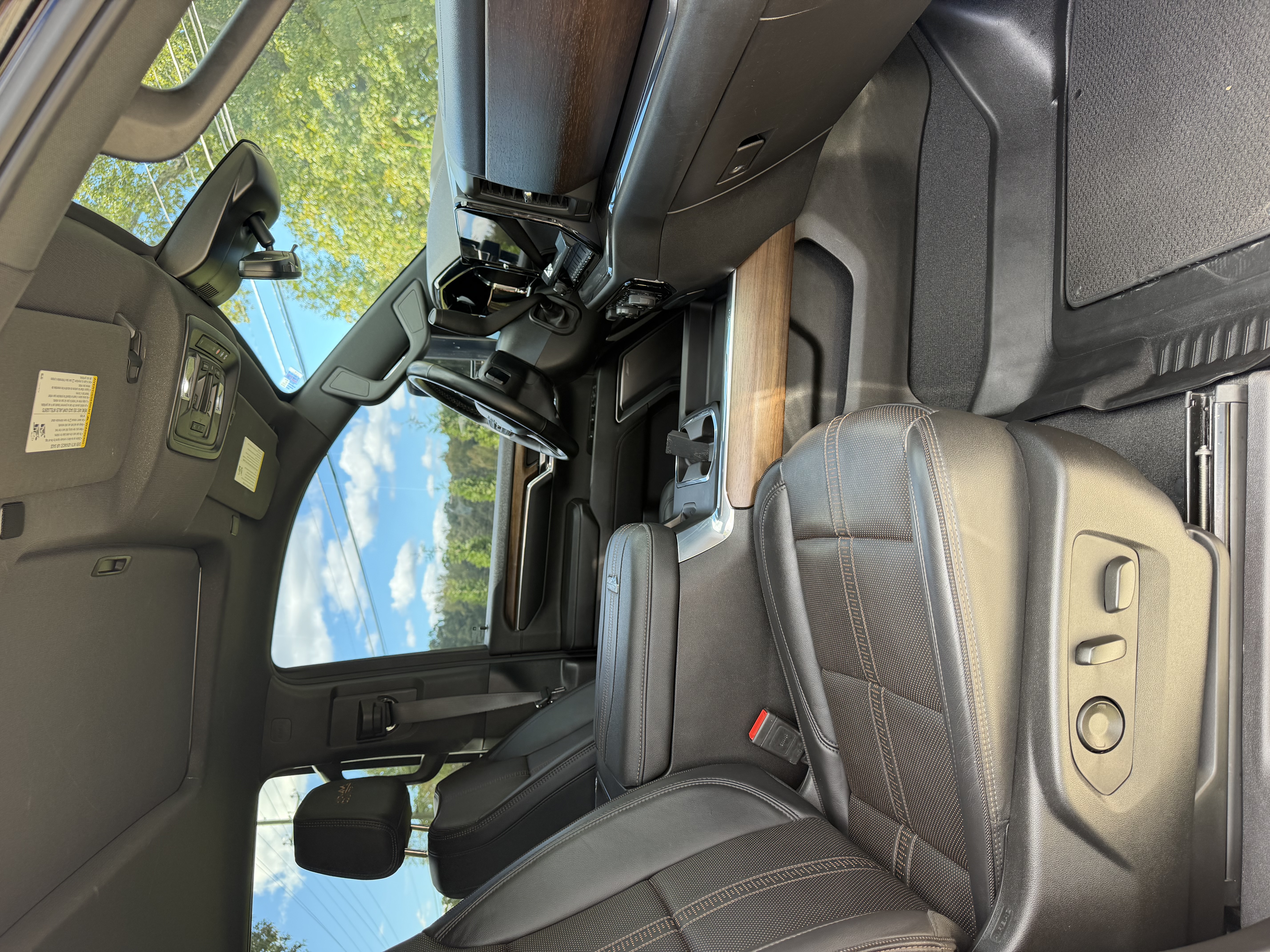 Used 2024 Chevrolet Silverado 3500 High Country w/ High Country Premium Package AWD/4WD image 17