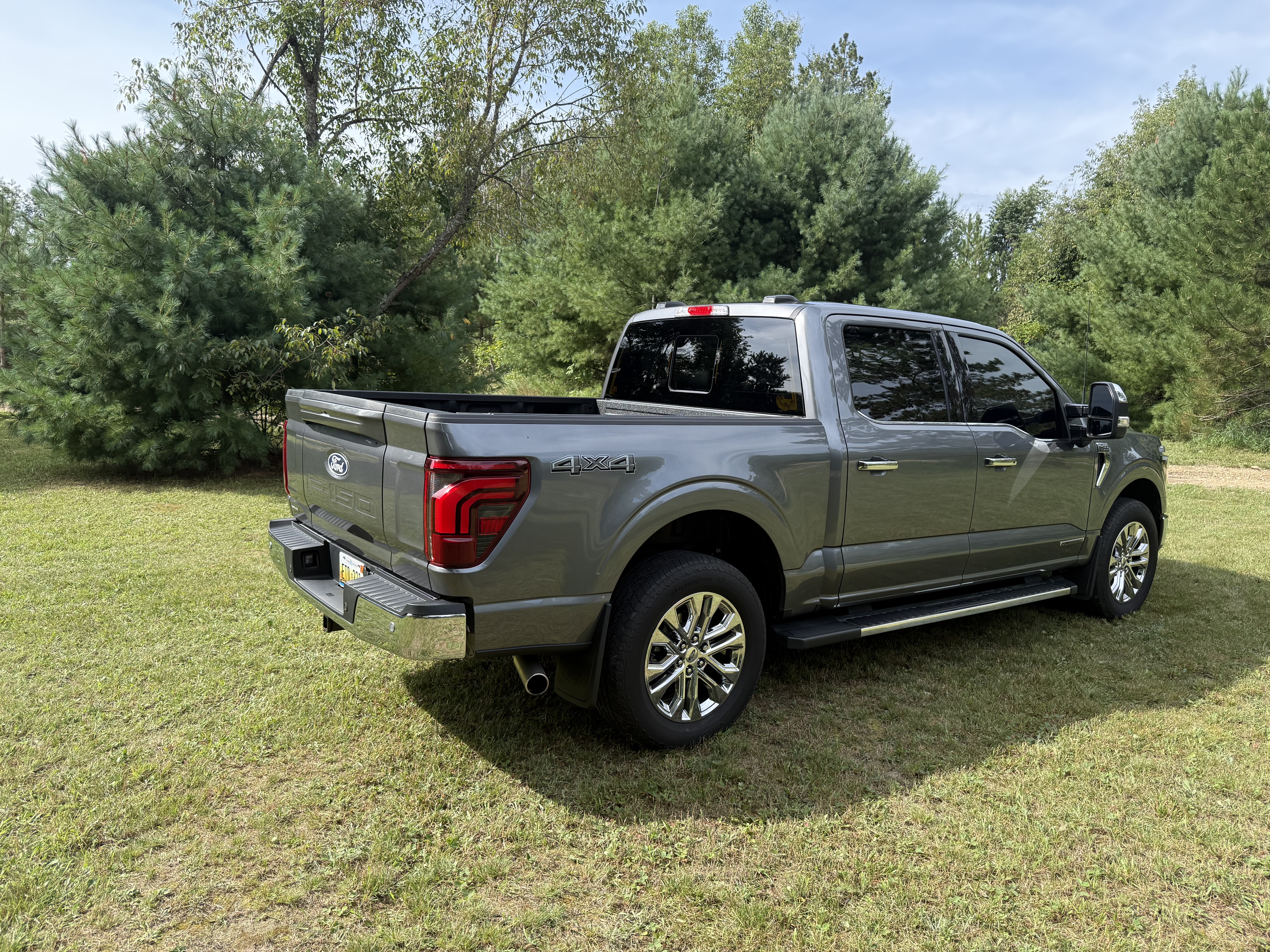 Used 2024 Ford F150 Lariat w/ Bed Utility Package AWD/4WD image 5
