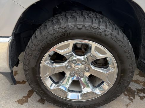 Used 2020 RAM 1500 Big Horn AWD/4WD image 12
