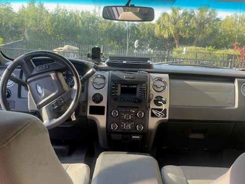 Used 2014 Ford F150 XLT w/ Off-Road Package image 17