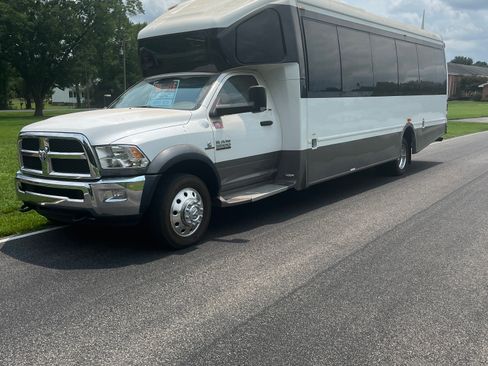 Used 2014 RAM 5500 SLT w/ Quick Order Package 29G SLT RWD image 20