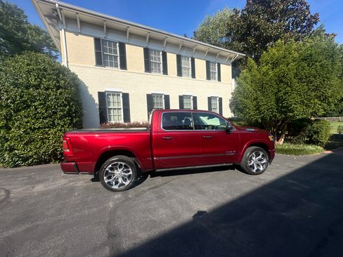 Used 2022 RAM 1500 Limited image 2