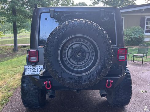 Used 2014 Jeep Wrangler Unlimited Rubicon AWD/4WD image 10