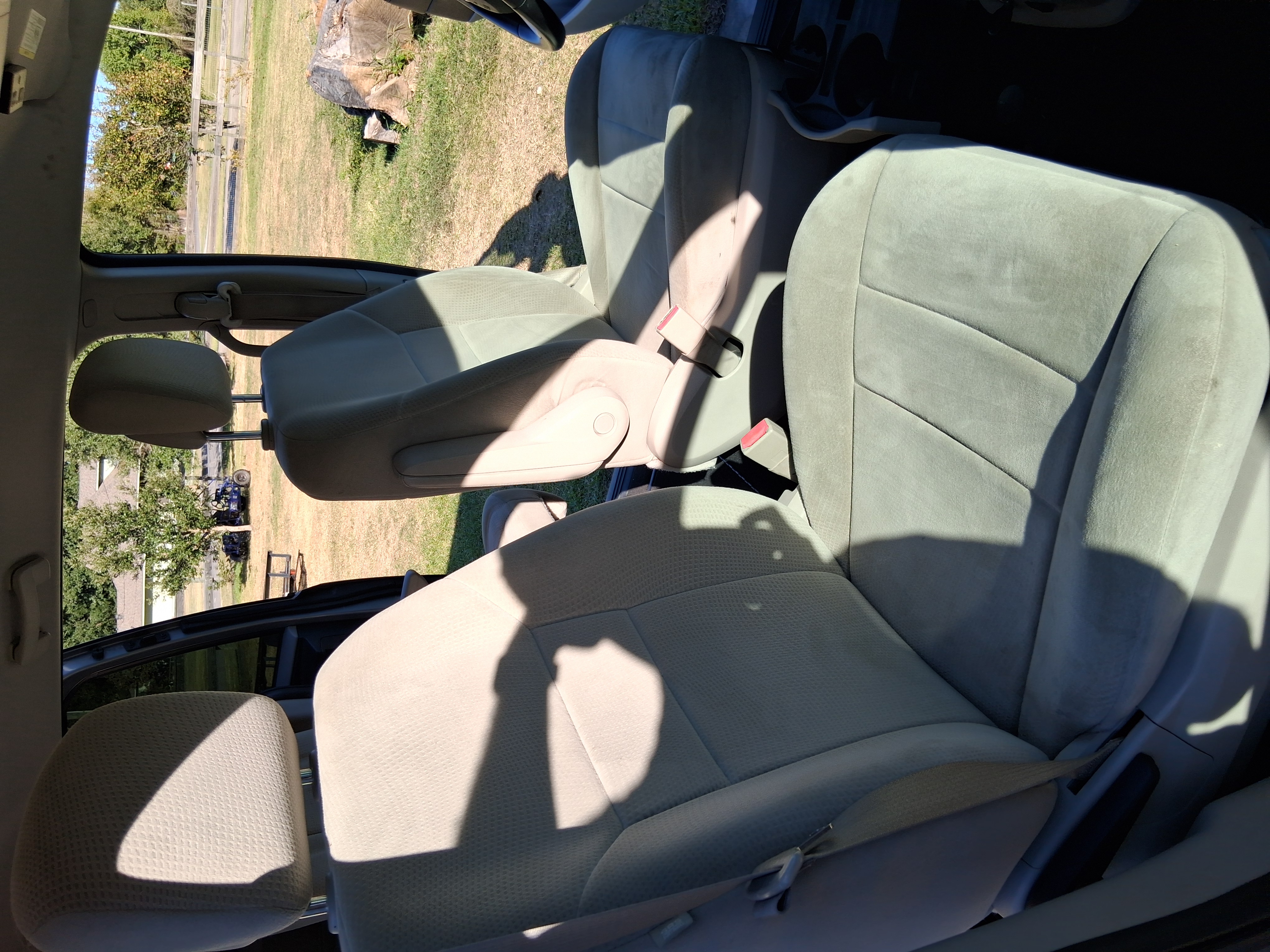 Used 2013 Dodge Grand Caravan American Value Package w/ UConnect Hands-Free Group FWD image 19