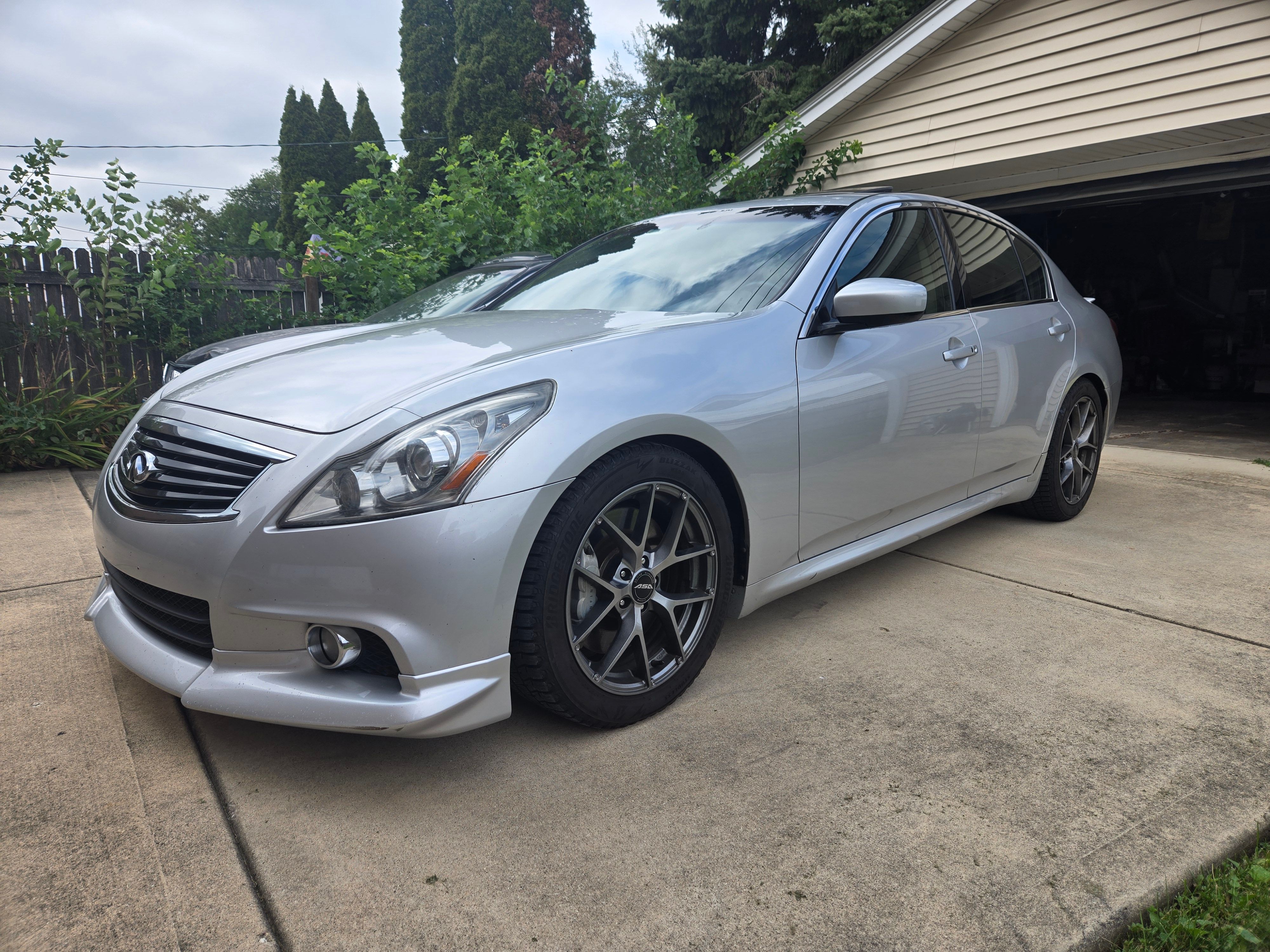 Used 2012 INFINITI G37 Sport RWD image 14