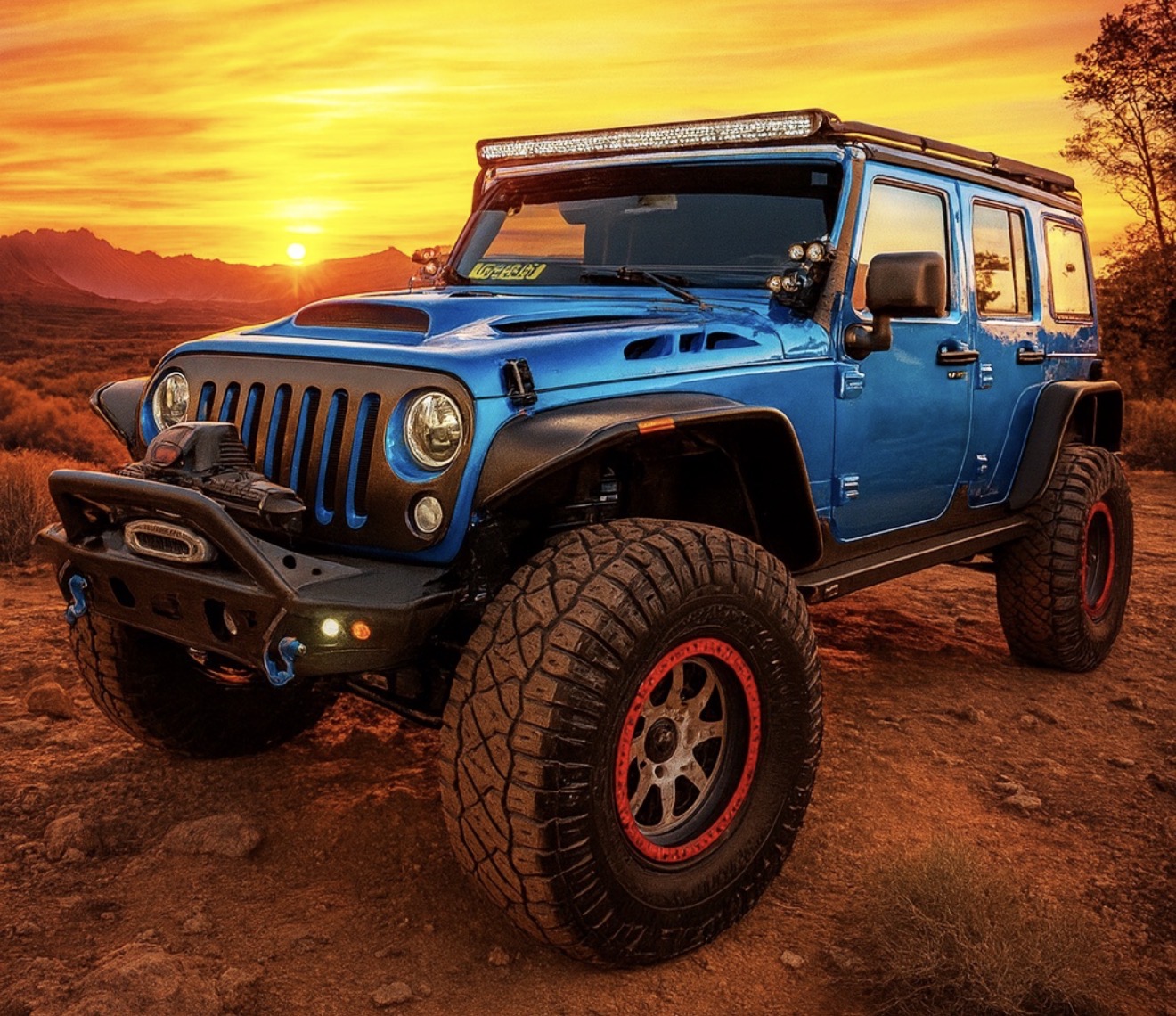Used 2015 Jeep Wrangler Unlimited Rubicon w/ Connectivity Group AWD/4WD image 1