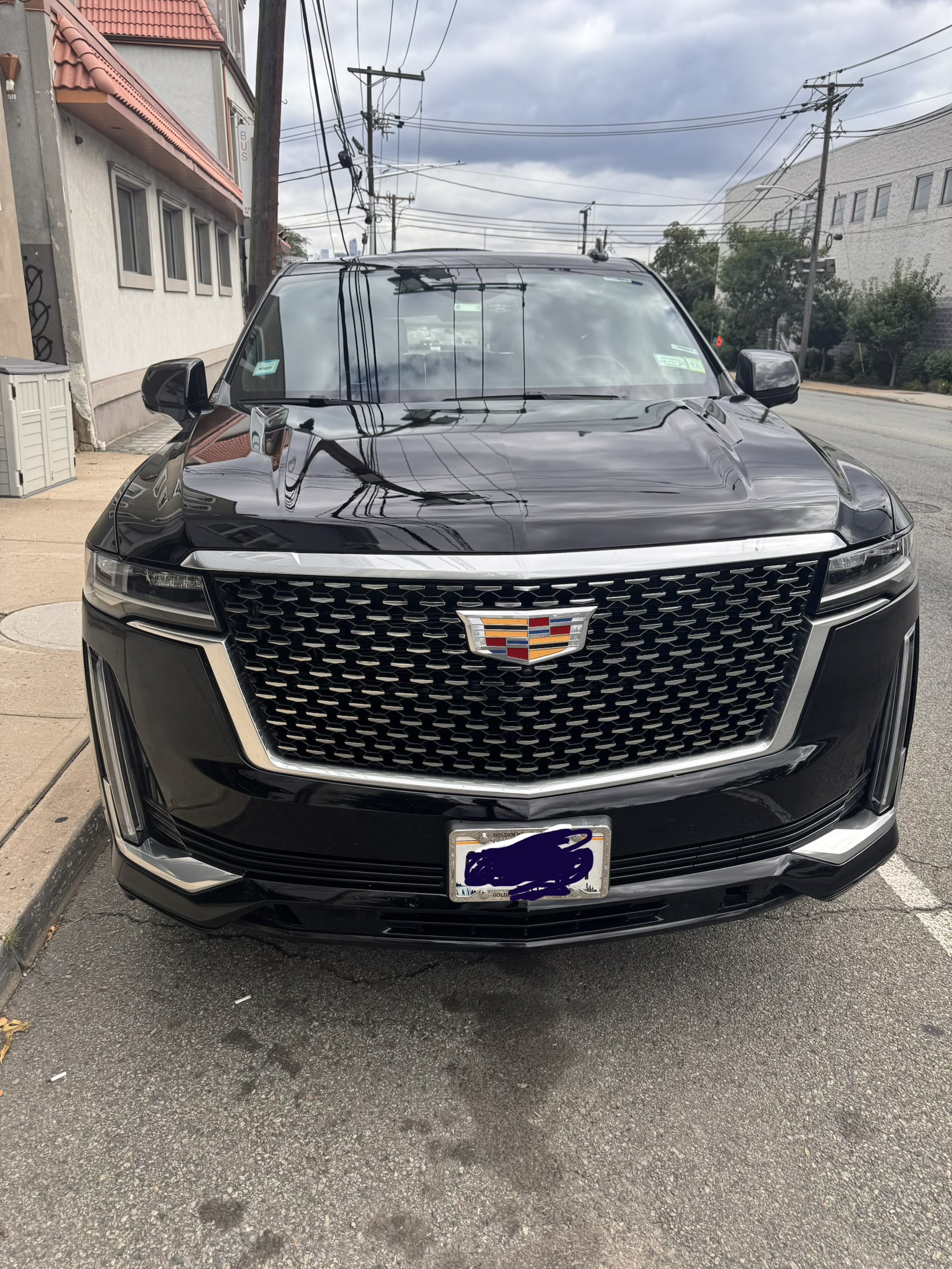 Used 2024 Cadillac Escalade ESV Luxury AWD/4WD image 14