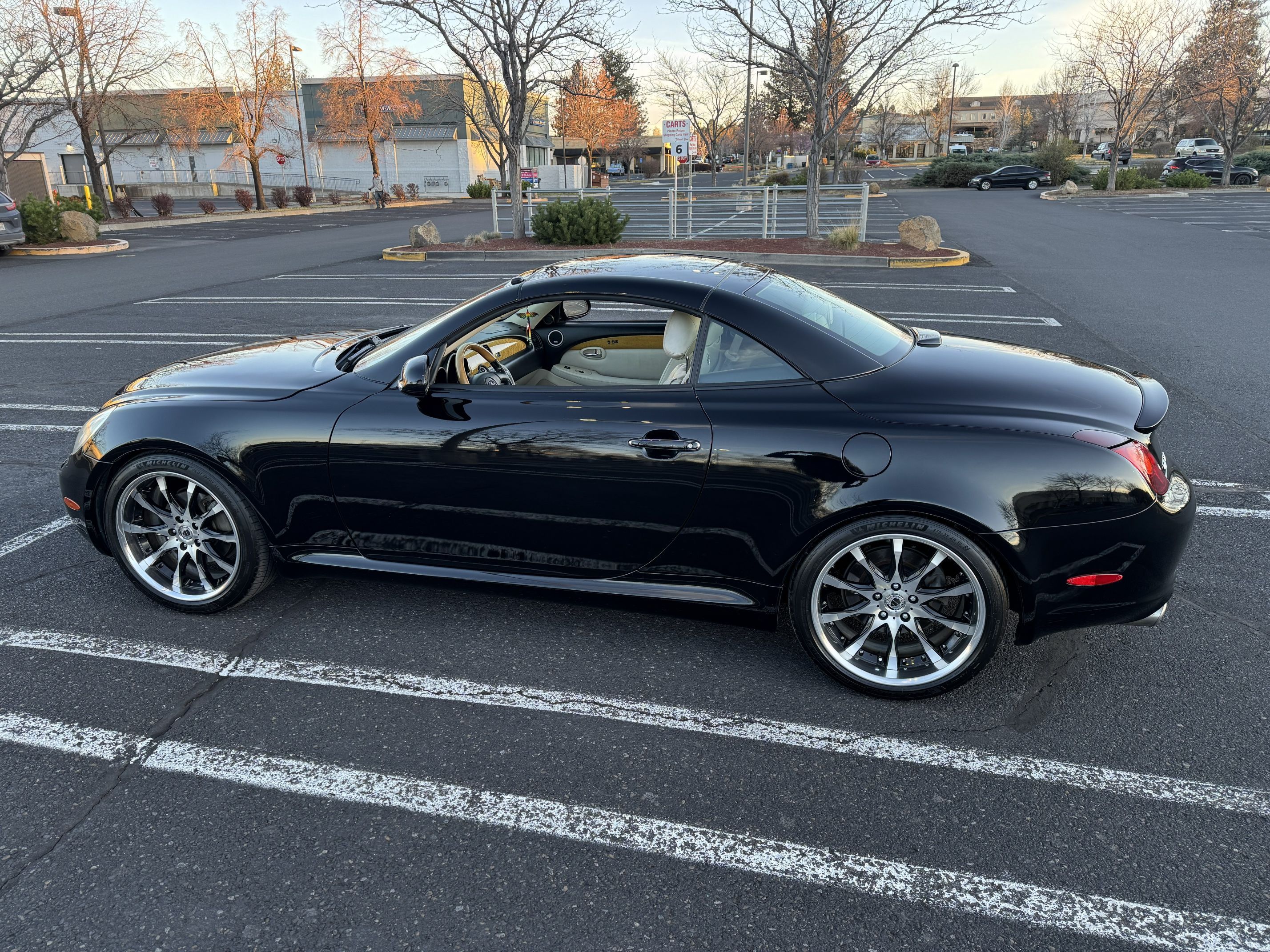Used 2003 Lexus SC 430 Convertible RWD image 4