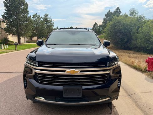 Used 2021 Chevrolet Suburban LT AWD/4WD image 5