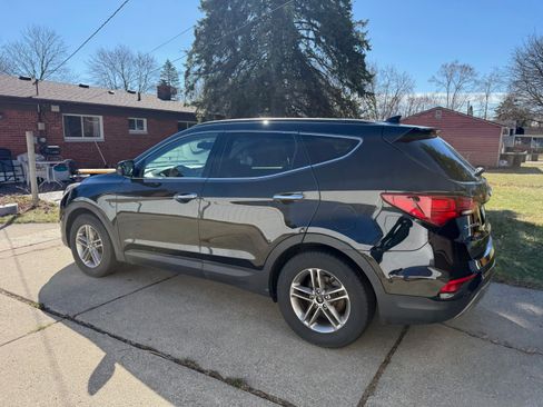 Used 2017 Hyundai Santa Fe Sport image 6