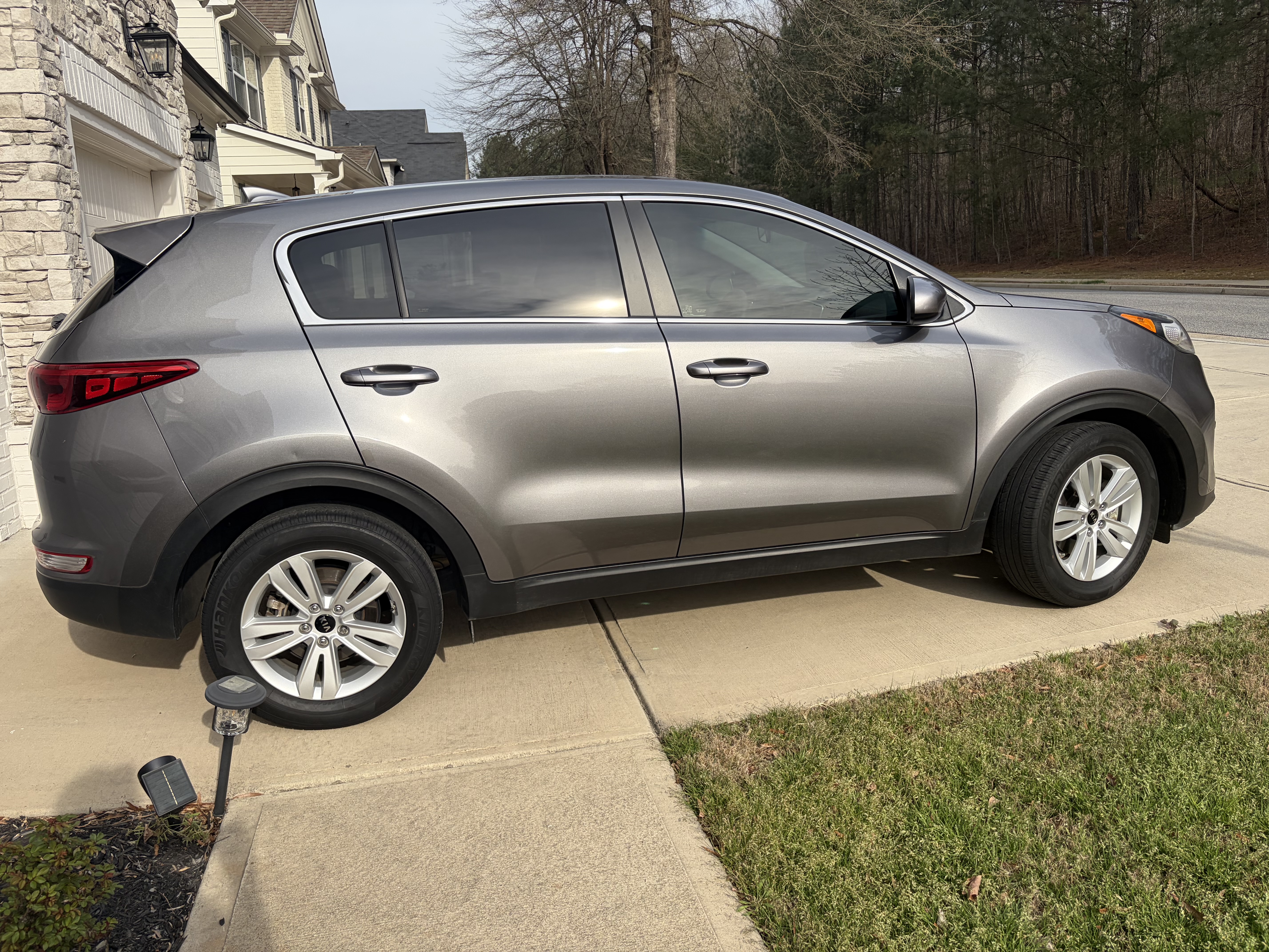 Used 2019 Kia Sportage LX FWD image 6