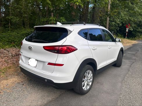 Used 2019 Hyundai Tucson Value FWD image 11