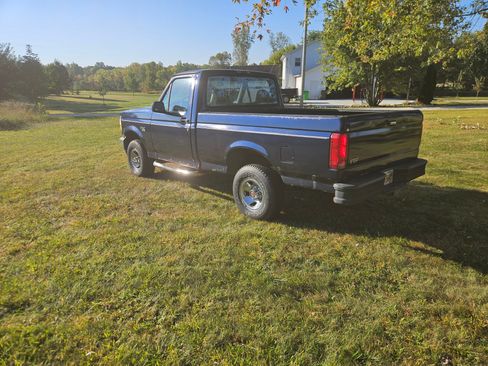 Used 1995 Ford F150 4x4 Regular Cab image 4