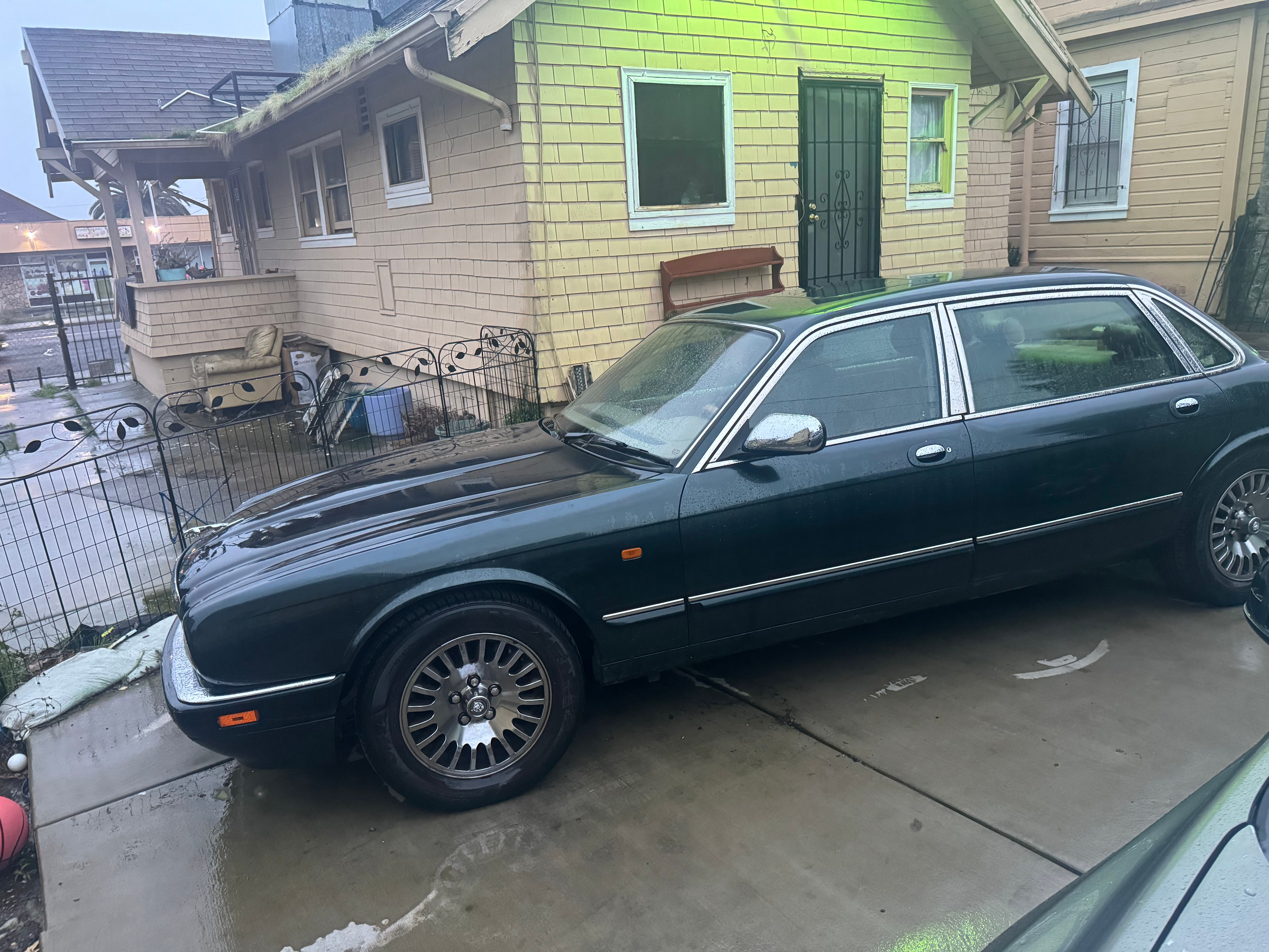 Used 1996 Jaguar XJ Vanden Plas RWD image 9